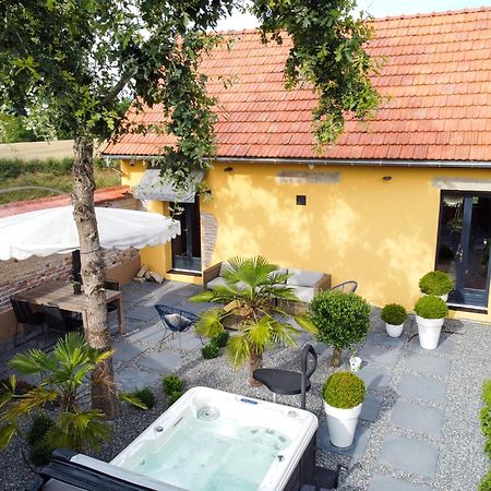 Gites Briffaut Saint-Hilaire-Fontaine Екстер'єр фото
