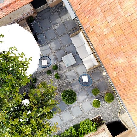 Gites Briffaut Saint-Hilaire-Fontaine Екстер'єр фото